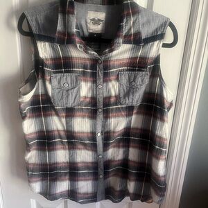 Sleeveless, snap button plaid Harley Davidson shirt